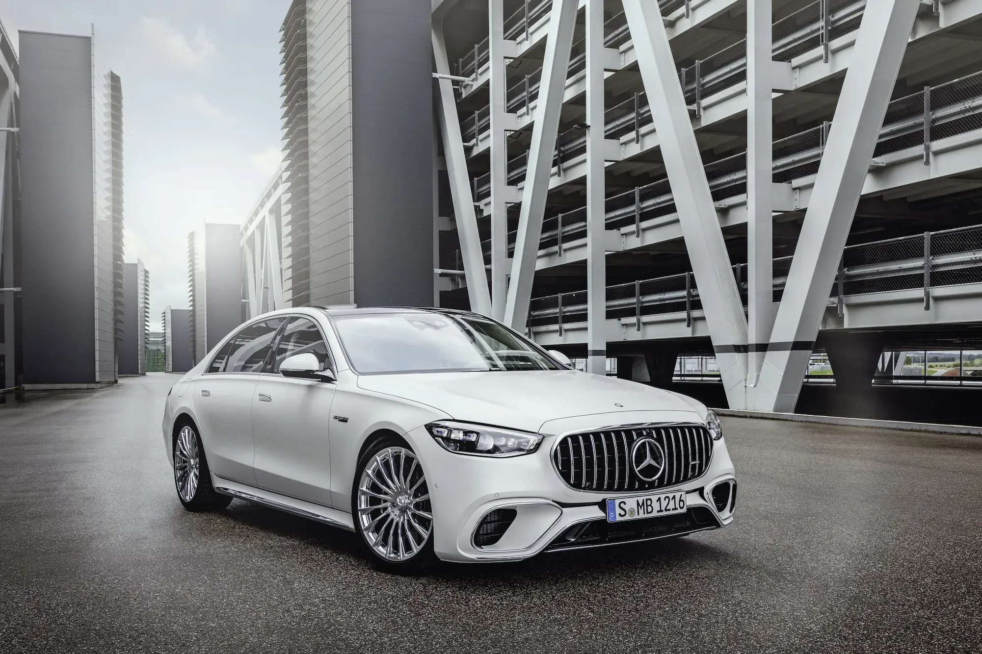 imgi_126_2025-mercedes-benz-s-class_100947464_h