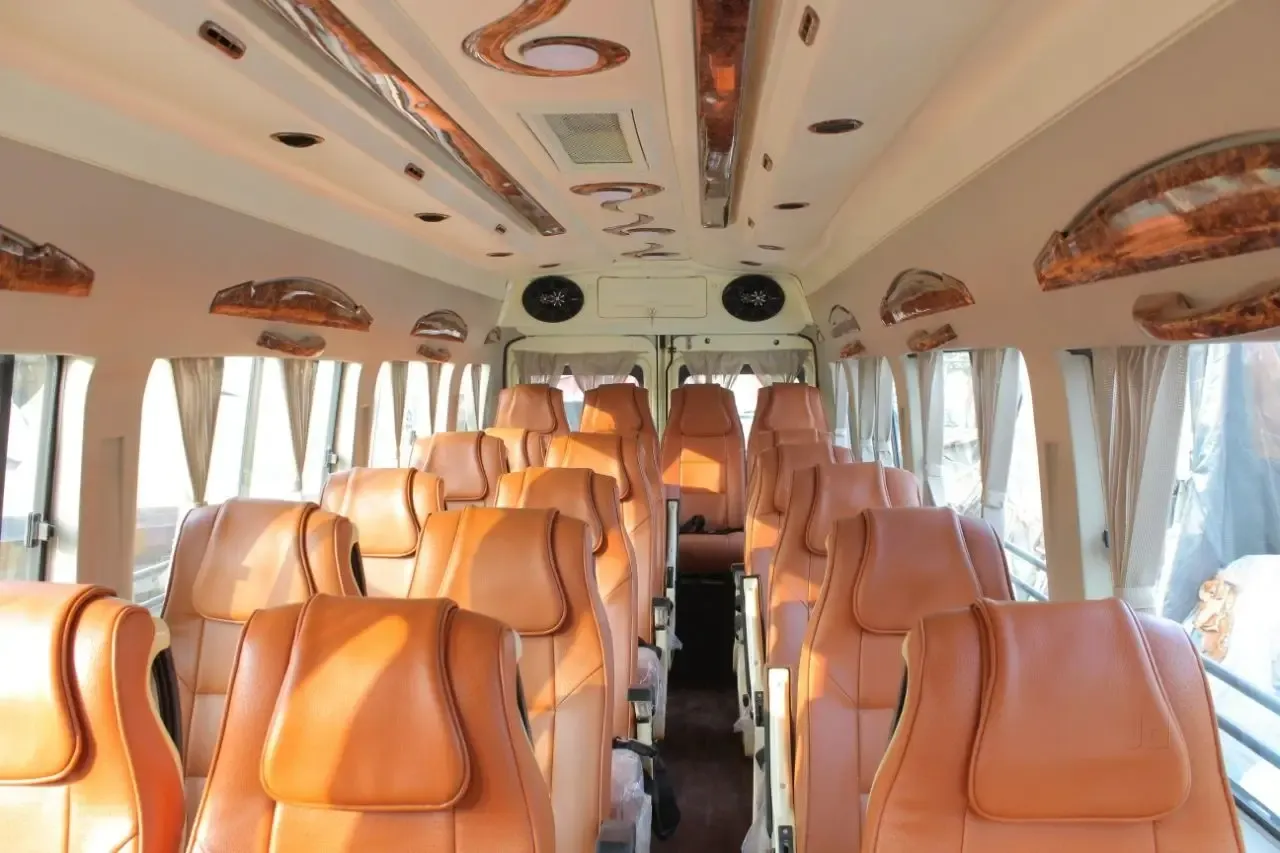 imgi_128_21seater
