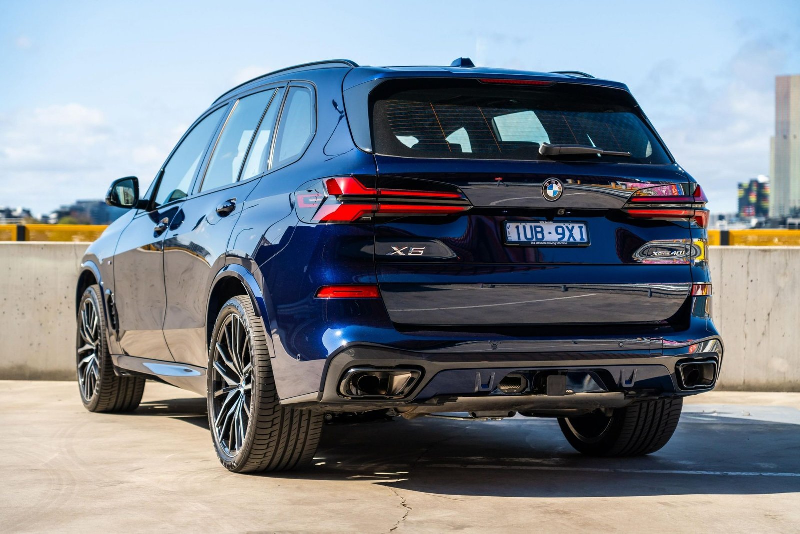 imgi_160_BMW-X5-xDrive40i-MY24-Stills-12-scaled