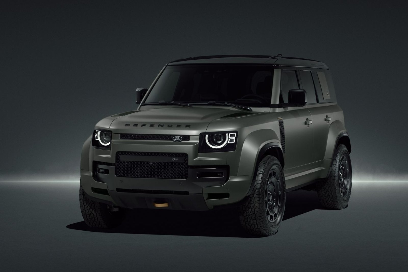 imgi_170_land-rover-defender-octa-4