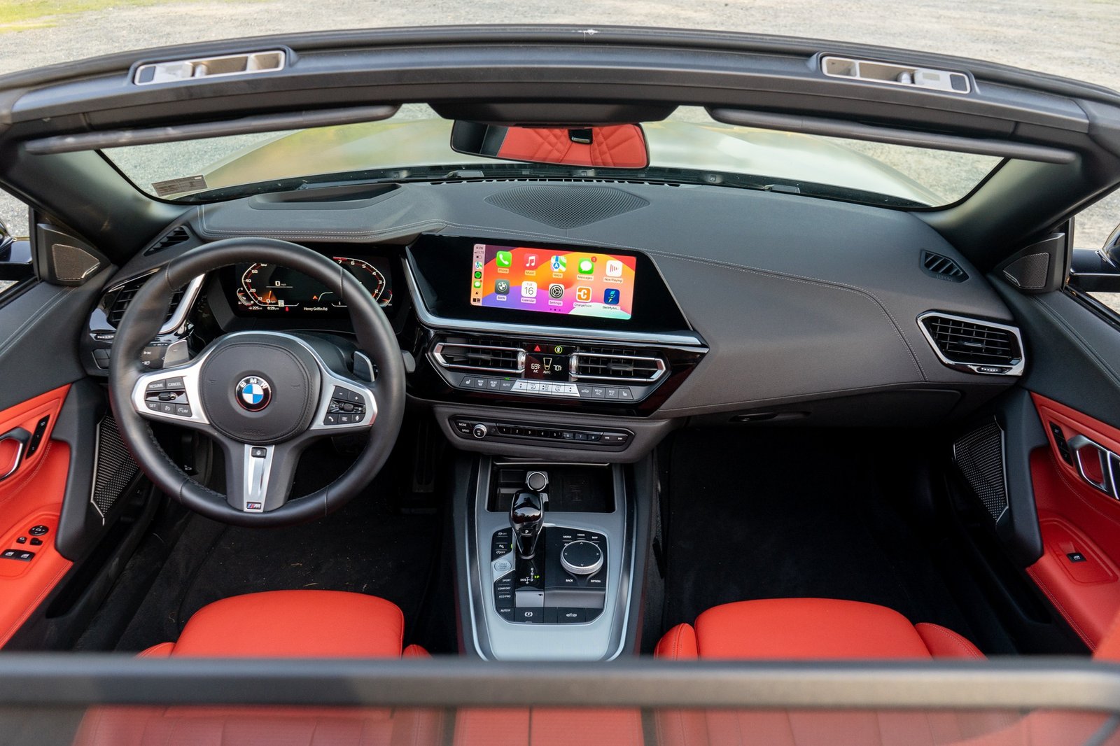 imgi_176_24-bmw-z4-int1