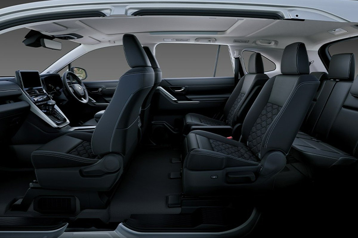 imgi_185_interior2